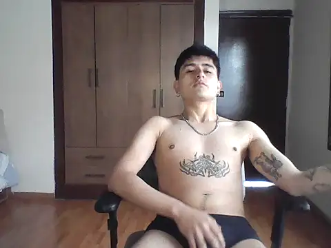 Snapshot of Etolasim chatting on 18, 10, 2025 Etolasim online show from 18, 10, 2025