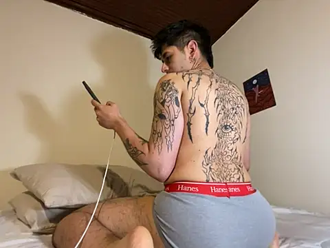 Snapshot of Etolasim chatting on 24, 10, 2025 Etolasim online show from 24, 10, 2025