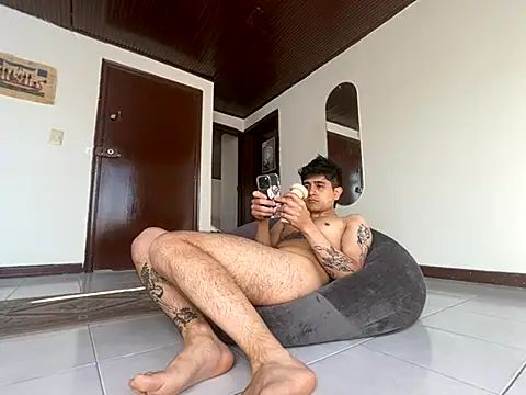 Snapshot of Etolasim chatting on 29, 11, 2025 Etolasim online show from 29, 11, 2025