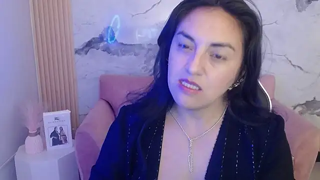 Snapshot of tamara_ch1 chatting on 19, 11, 2025 tamara ch1 online show from 19, 11, 2025