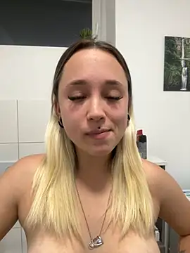 stelli 99 online show from 9, 10, 2025