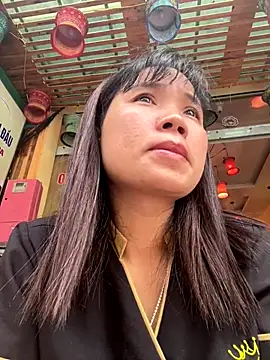 Ngoc-bbi online show from 13, 9, 2025