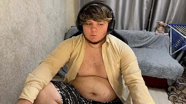 Snapshot of desiredude9 chatting on 11, 9, 2025 desiredude9 online show from 11, 9, 2025