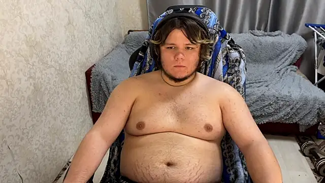 Snapshot of desiredude9 chatting on 16, 9, 2025 desiredude9 online show from 16, 9, 2025