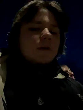 Snapshot of desiredude9 chatting on 10, 10, 2025 desiredude9 online show from 10, 10, 2025