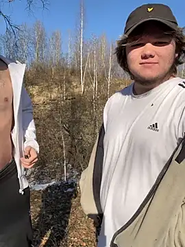 Snapshot of desiredude9 chatting on 19, 10, 2025 desiredude9 online show from 19, 10, 2025