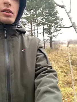 Snapshot of desiredude9 chatting on 4, 11, 2025 desiredude9 online show from 4, 11, 2025