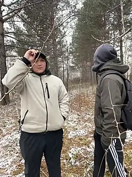 Snapshot of desiredude9 chatting on 5, 11, 2025 desiredude9 online show from 5, 11, 2025