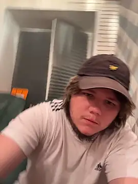 Snapshot of desiredude9 chatting on 17, 11, 2025 desiredude9 online show from 17, 11, 2025