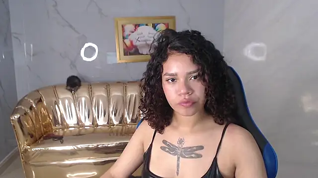 Snapshot of Canela_s1 chatting on 25, 9, 2025 Canela s1 online show from 25, 9, 2025