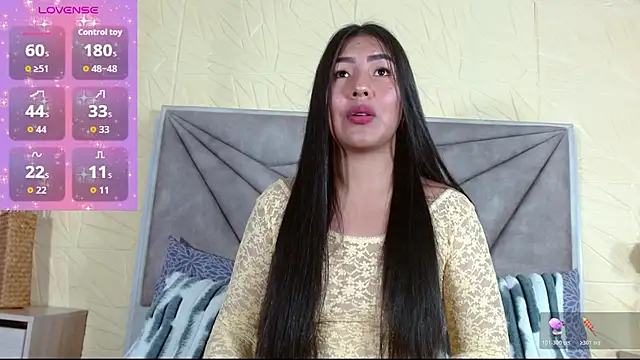 luna maisonn online show from 8, 6, 2026