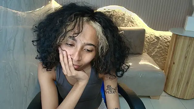 Snapshot of Agnis_ink_r chatting on 29, 10, 2025 Agnis ink r online show from 29, 10, 2025