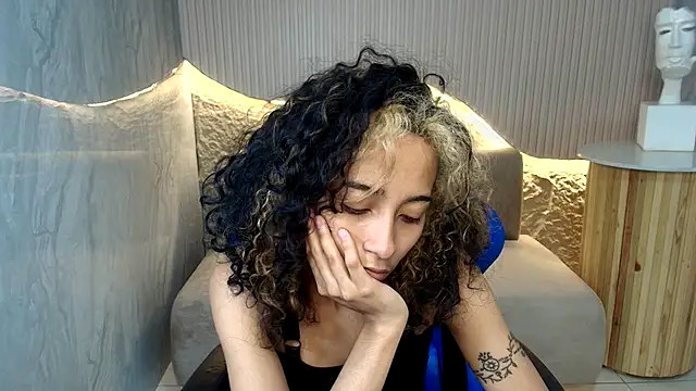 Snapshot of Agnis_ink_r chatting on 22, 11, 2025 Agnis ink r online show from 22, 11, 2025