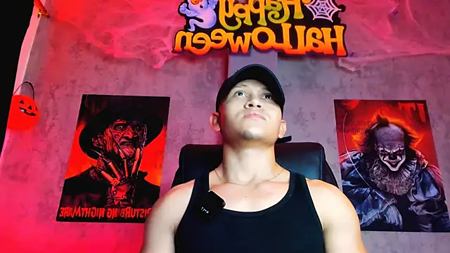 Snapshot of Manuel_FPG chatting on 13, 10, 2025 Manuel FPG online show from 13, 10, 2025