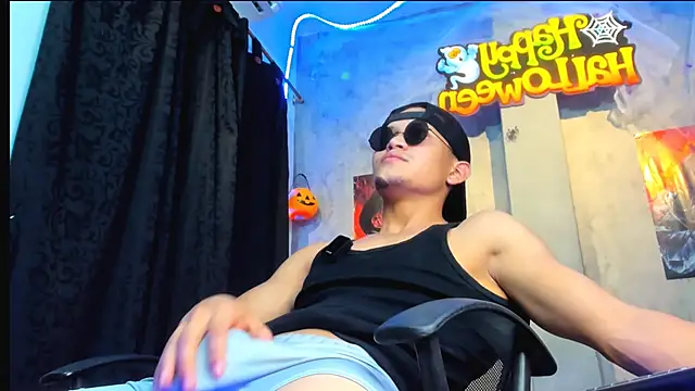 Snapshot of Manuel_FPG chatting on 27, 10, 2025 Manuel FPG online show from 27, 10, 2025