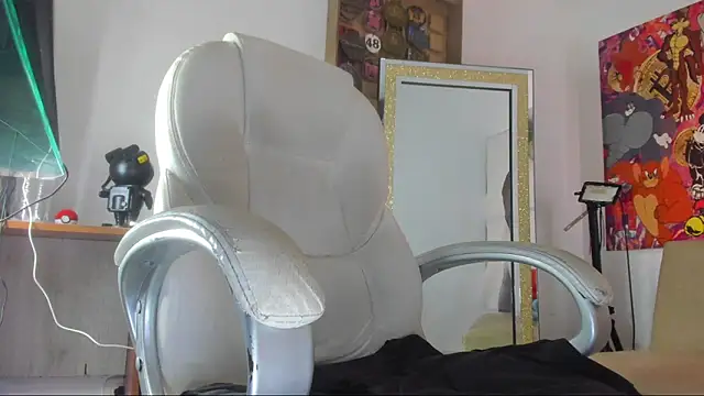 Snapshot of mila_dash chatting on 10, 11, 2025 mila dash online show from 10, 11, 2025