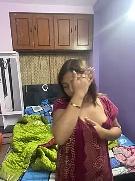 goodvibesonly44445 online show from 1, 11, 2025