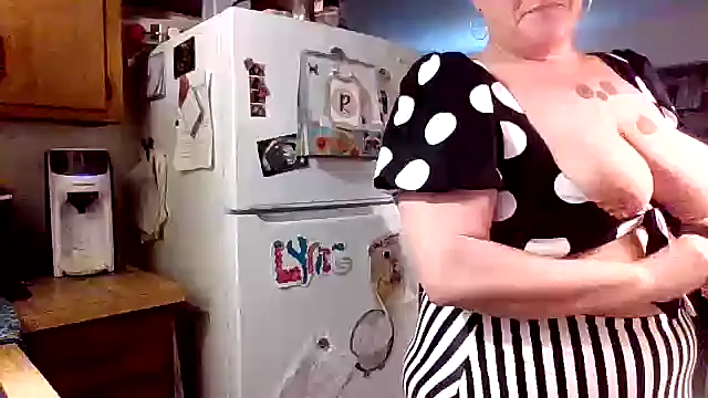 ScrawburryBBW online show from 26, 9, 2025