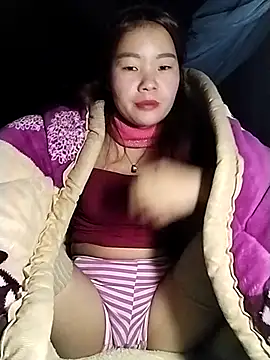 lylylove online show from 21, 12, 2025