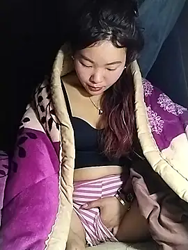 lylylove online show from 11, 1, 2026