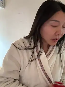 xiiuuff18 online show from 28, 3, 2026