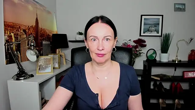 Velvet Jasmine online show from 17, 9, 2025