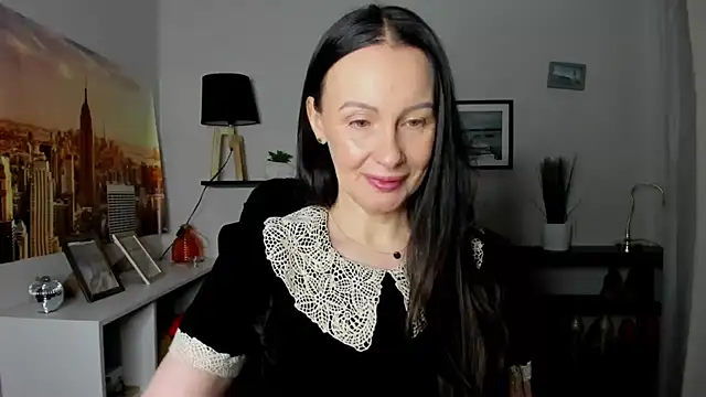 Velvet Jasmine online show from 5, 2, 2026