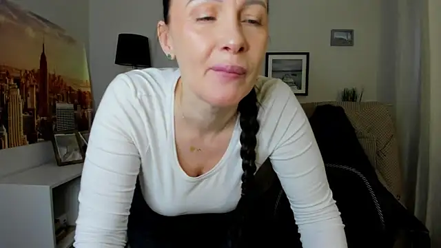 Velvet Jasmine online show from 11, 3, 2026