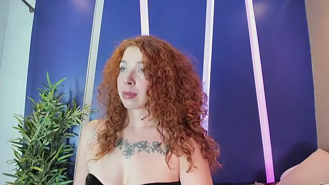 Snapshot of HelenaCole- chatting on 25, 9, 2025 HelenaCole- online show from 25, 9, 2025