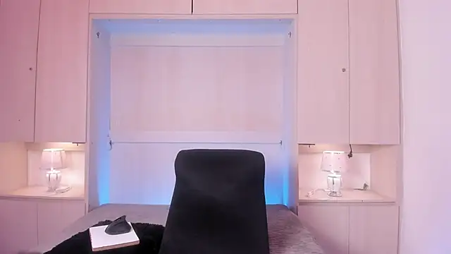 Stefannyevans  online show from 11, 6, 2026