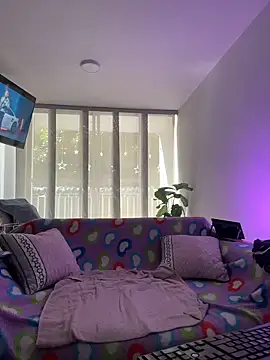 MoraInFire online show from 15, 12, 2025