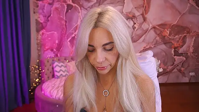 BellaRayyy online show from 26, 10, 2025