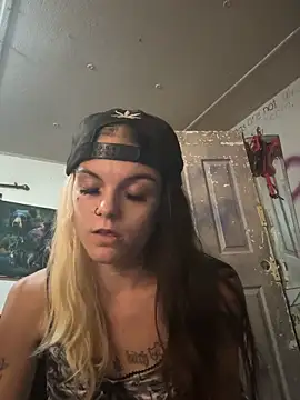 ittybittymeryssa online show from 5, 10, 2025