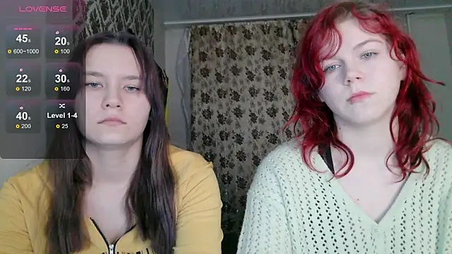 Snapshot of Poppy_sun chatting on 29, 11, 2025 Poppy sun online show from 29, 11, 2025