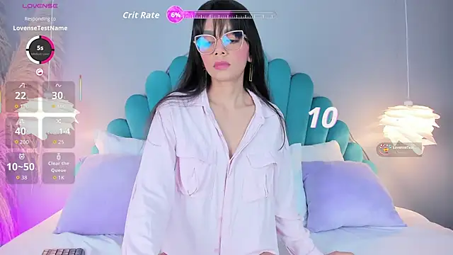 AlassiaHocthner online show from 24, 11, 2025