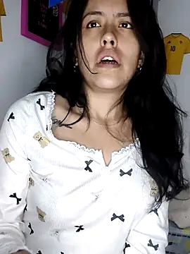 Queen Ashly online show from 3, 7, 2026
