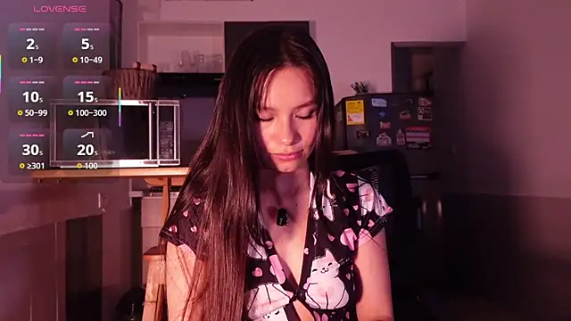 Alisha Olsen  online show from 4, 2, 2026