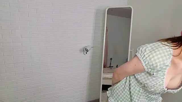 Snapshot of Katie_ktk chatting on 27, 9, 2025 Katie ktk online show from 27, 9, 2025