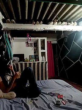 Snapshot of Loquendo2201 chatting on 13, 5, 2026 Loquendo2201 online show from 13, 5, 2026
