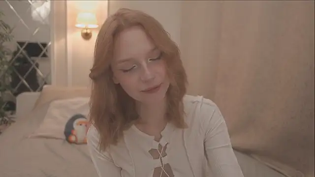 claire bennett online show from 8, 10, 2025