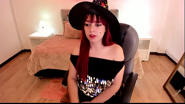 Blair red  online show from 30, 10, 2025