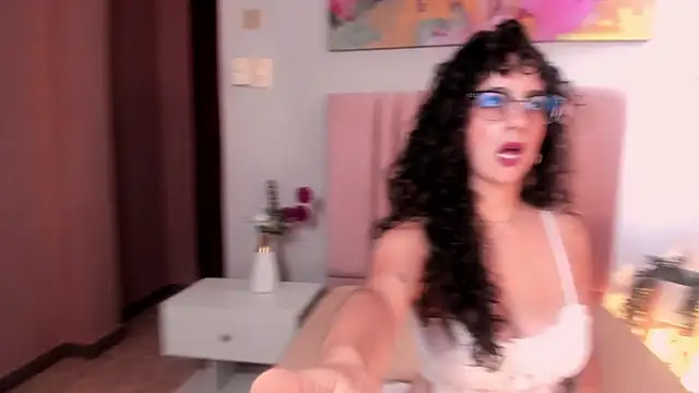 AmaraYasbel online show from 5, 3, 2026