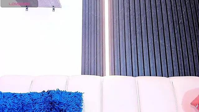 Gabrielaa Miller  online show from 18, 10, 2025