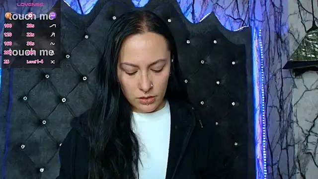 Snapshot of Zami_Escobar_of chatting on 8, 9, 2025 Zami Escobar of online show from 8, 9, 2025