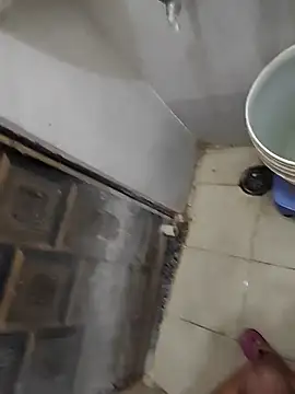 Snapshot of vers_negi9 chatting on 13, 10, 2025 vers negi9 online show from 13, 10, 2025