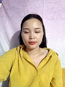 Lili lovely online show from 5, 10, 2025