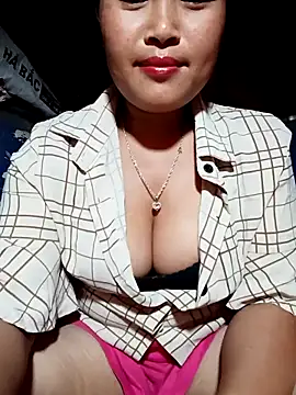 Snapshot of maycuc123 chatting on 14, 9, 2025 maycuc123 online show from 14, 9, 2025