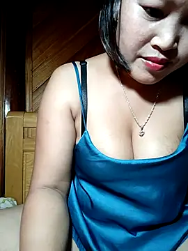 Snapshot of maycuc123 chatting on 14, 10, 2025 maycuc123 online show from 14, 10, 2025