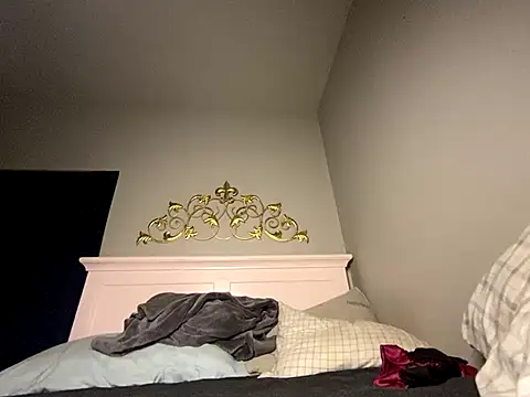 Snapshot of princesslivv chatting on 22, 12, 2025 princesslivv online show from 22, 12, 2025