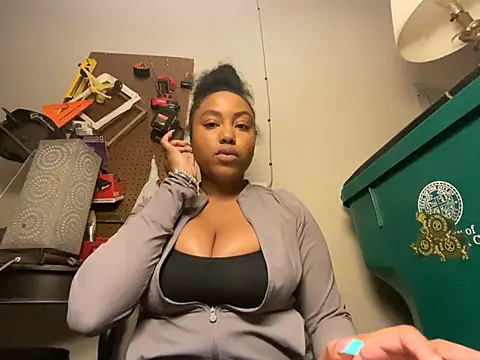 Snapshot of princesslivv chatting on 19, 2, 2026 princesslivv online show from 19, 2, 2026